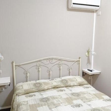 B&B Via Dei Mille Кастельсардо Экстерьер фото