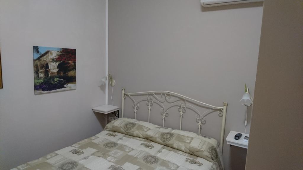 B&B Via Dei Mille Кастельсардо Экстерьер фото